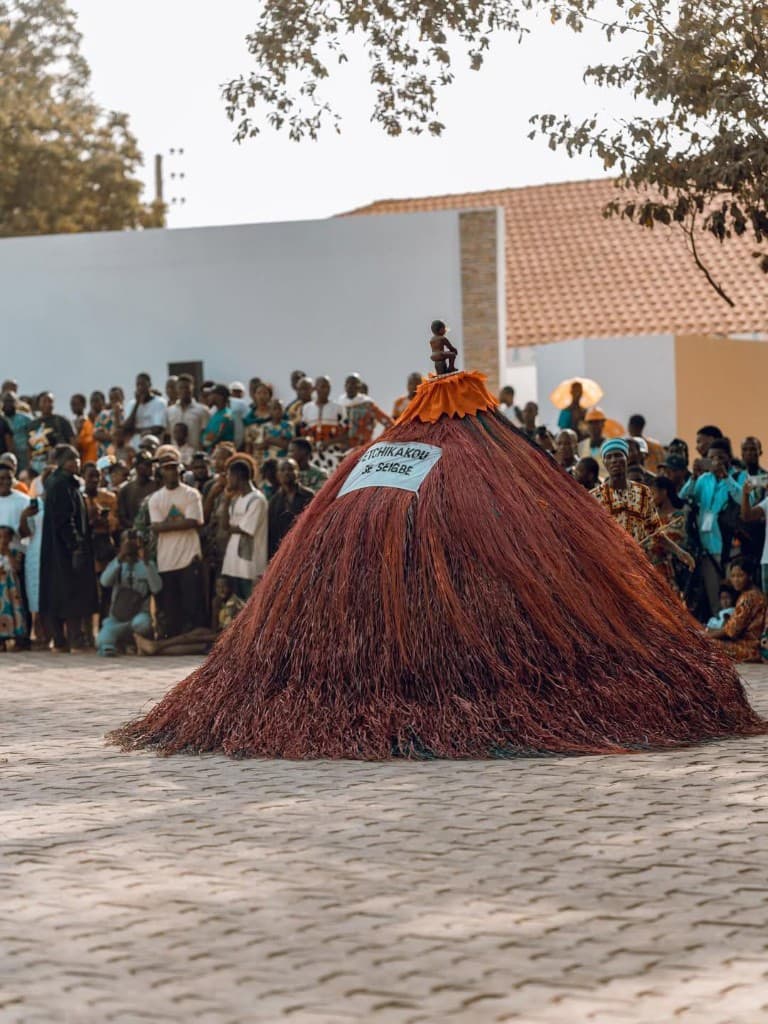 Masque Zangbeto lors d'une fête culturelle