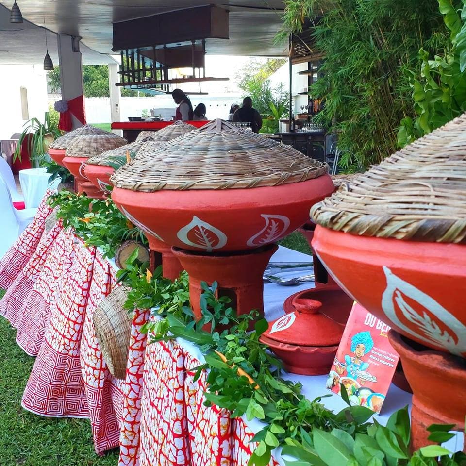 Buffet traditionnel béninois